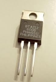 BTA212-600B TRIAC 12A 600V 50MA, TO220